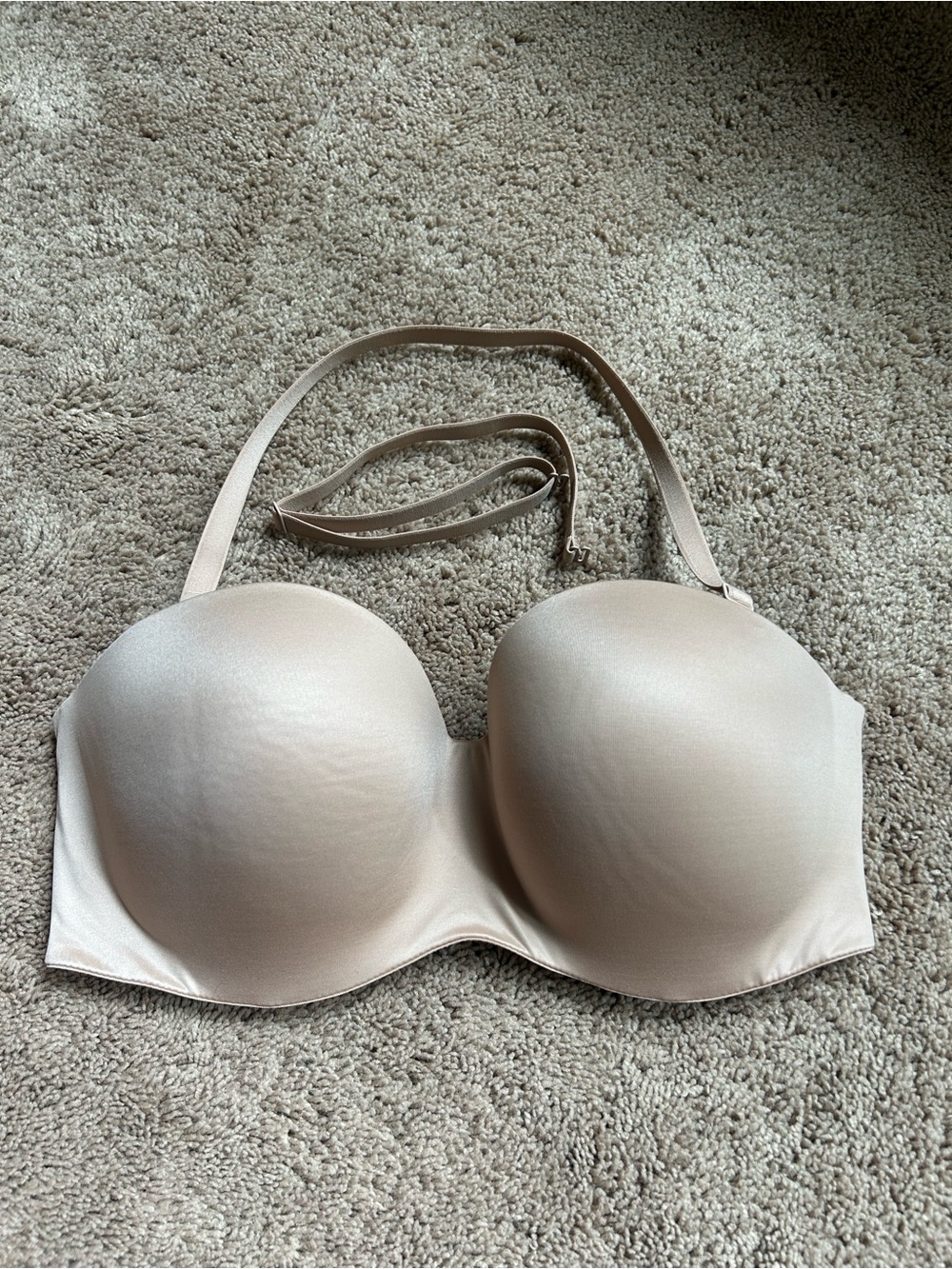 Victoria’s Secret Nude Strapless Bra -36DD NWOT